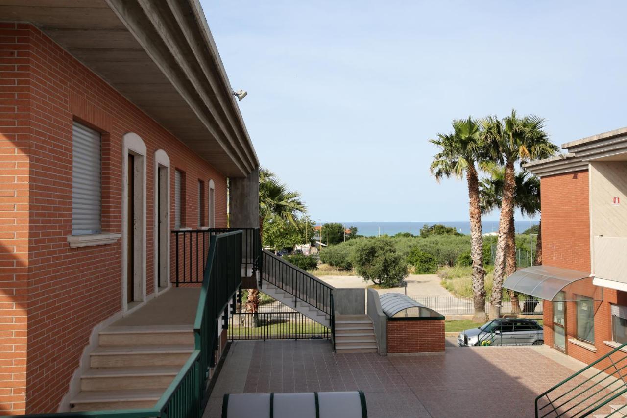 Residence Villaggio Del Sole Termoli Buitenkant foto